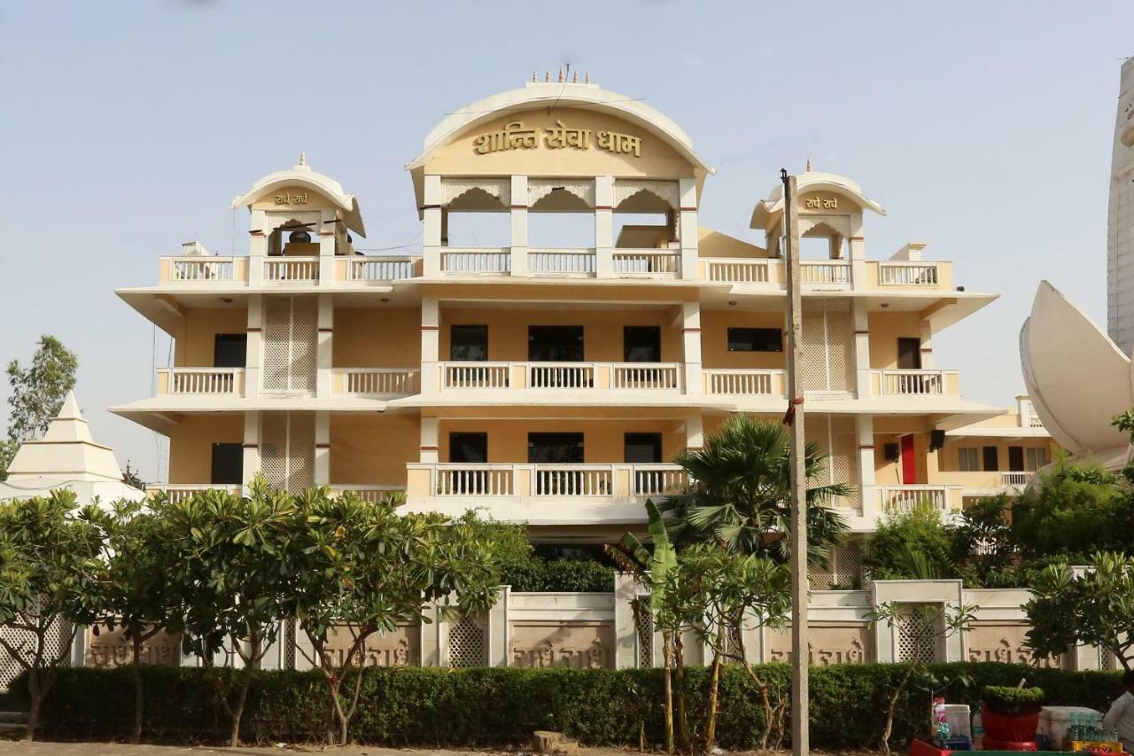 Hotel Oyo 13564 Near Prem Mandir Mathura Exterior foto